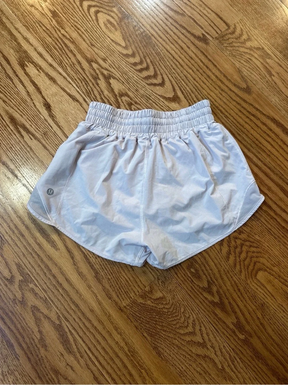 Lululemon Hotty Hot Shorts Size 2 Pink